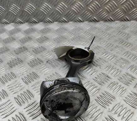 Mercedes-Benz GLE (W166 - C292) Piston AFR25232
