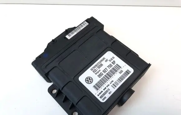 Volkswagen Touareg I Gearbox control unit/module 09D927750BP
