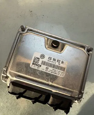 Volkswagen Golf Plus Engine control unit/module 036906032BA 0261201144