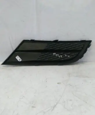 Volkswagen Jetta VI Front bumper lower grill 5C6853665H 1620208