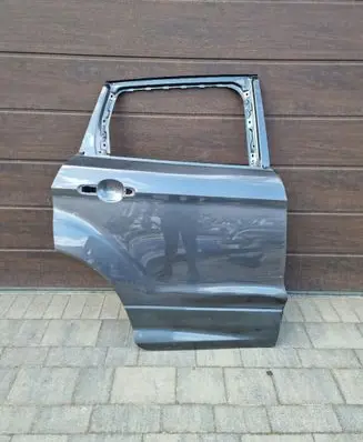 Ford Kuga II Rear door