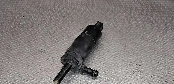 Volkswagen Touran I Headlight washer pump 3B7955681