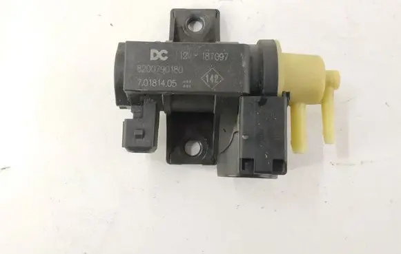 Mercedes-Benz B W246 W242 Air pressure sensor 6071530028 A6071530028