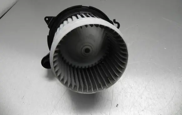 Dacia Sandero Heater fan/blower 5P3730100 I7439