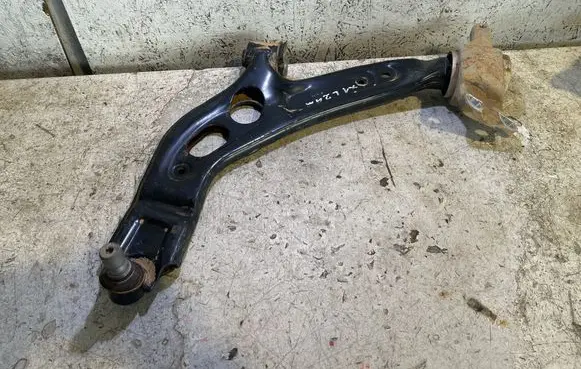 BMW X1 U11 Front lower control arm/wishbone 864277