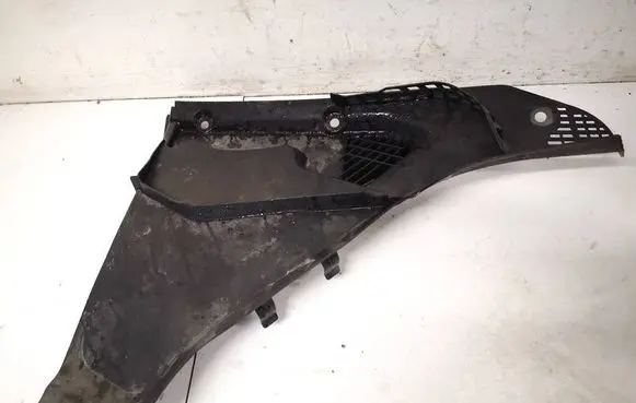 BMW 5 F10 F11 Wiper trim 51716987605 74850810