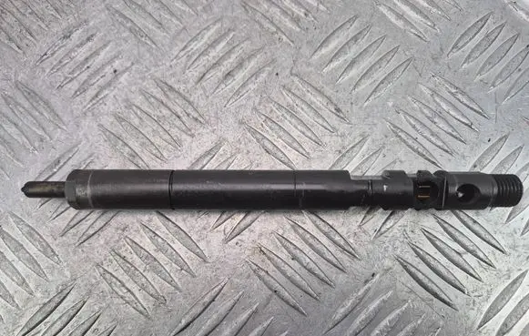 Mercedes-Benz C W204 Fuel injector A6460700987 7551SSS