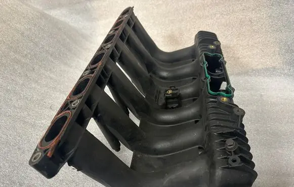 BMW 5 E39 Intake manifold 1427618 2900301819 PA66GF