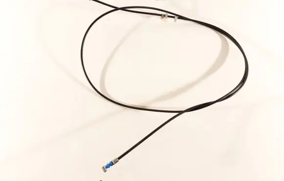 Subaru Impreza III Engine bonnet/hood lock release cable 7G04