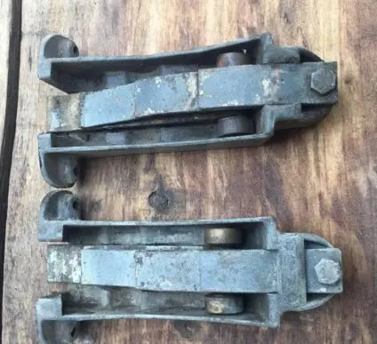 Mercedes-Benz COMPAKT W115 Front door check strap stopper 