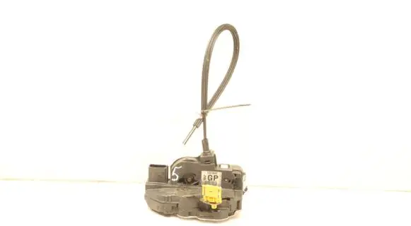Opel Insignia A Front door lock