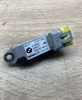 BMW 3 E46 Airbag deployment crash/impact sensor 6911038 0285002064