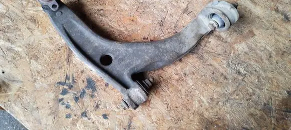 Volkswagen Transporter - Caravelle T5 Front lower control arm/wishbone