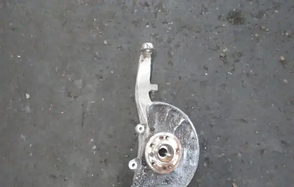 Mercedes-Benz GL X166 Front wheel hub spindle knuckle 16610