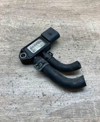 Volkswagen PASSAT B6 Exhaust gas pressure sensor 076906051A