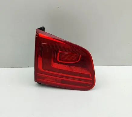 Volkswagen Tiguan Tailgate rear/tail lights 5N0945093J