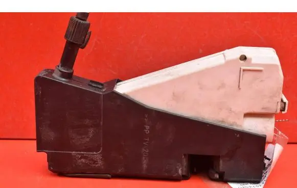 Seat Alhambra (Mk1) Front door lock 93BG220A20DD