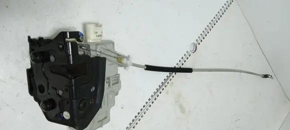 Seat Ibiza IV (6J,6P) Rear door lock 3C4839016A