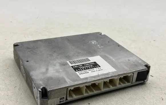 Toyota Prius (XW20) Engine control unit/module 2751009522 8966147170