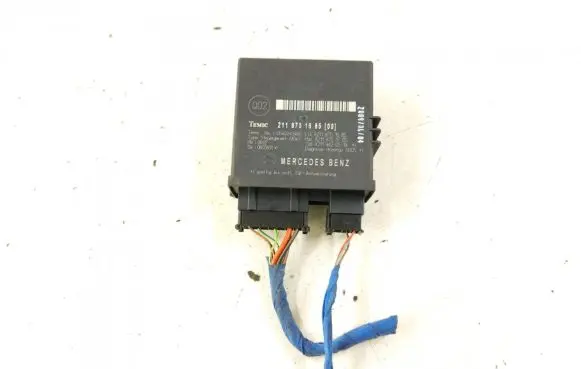 Mercedes-Benz E W211 Tailgate/trunk control unit/module 2118701685 2118708626