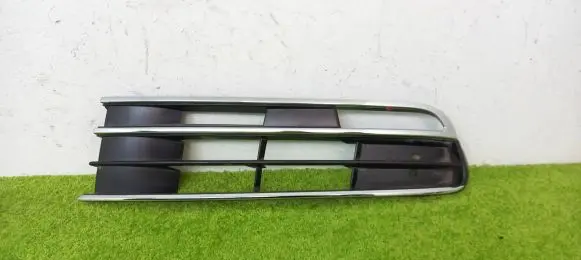 Volkswagen Phaeton Front bumper lower grill 3D0853665K