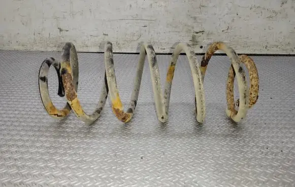 Toyota Yaris Rear coil spring