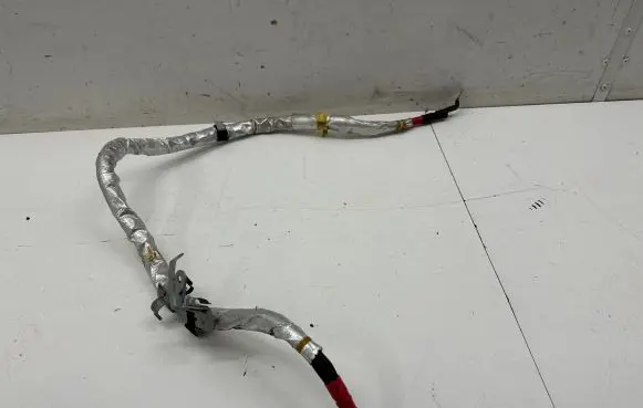 BMW 5 G30 G31 Positive cable (battery)