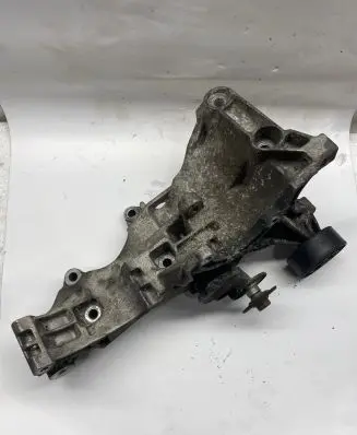 Audi A4 S4 B7 8E 8H Power steering pump mounting bracket 030903143D