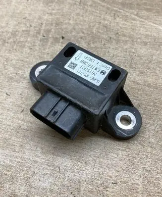 Mazda 6 ESP acceleration yaw rate sensor GJ6E437Y1