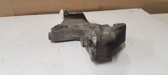 Renault Megane II Generator/alternator bracket 8200399938