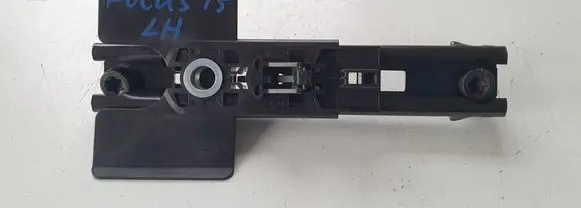 Ford Focus Seat belt height adjuster 