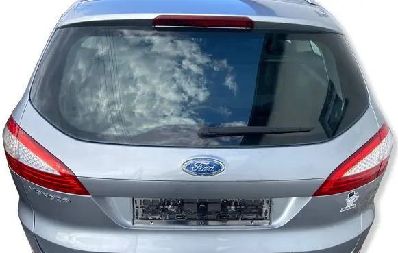 Ford Mondeo MK IV Tailgate/trunk/boot lid 