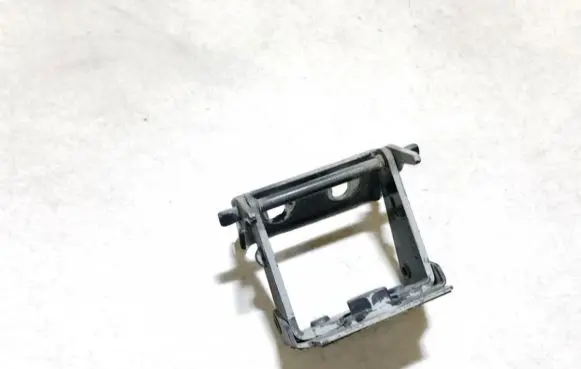 Ford Mondeo MK IV Tailgate/trunk/boot hinge
