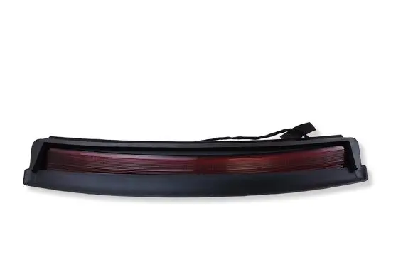 Tesla Model 3 Third/center stoplight 1077405