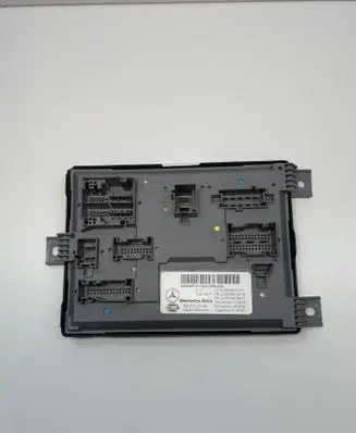 Mercedes-Benz C W205 Central body control module A2059005747 5DK01433486