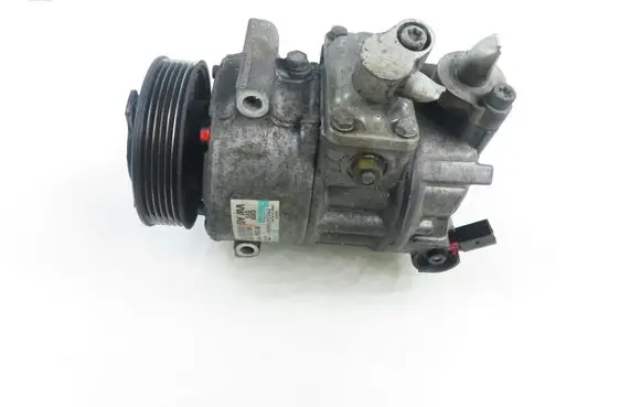 Volkswagen PASSAT B6 Air conditioning (A/C) compressor (pump) 1K0820859F