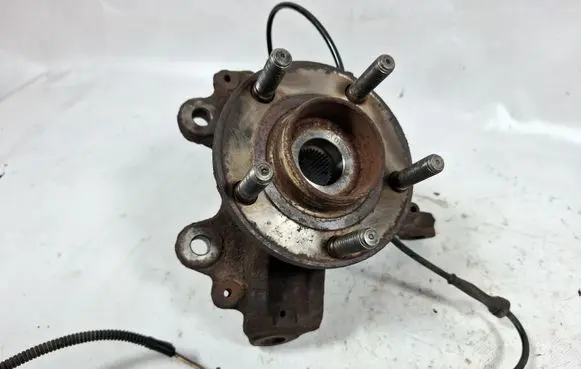 Volvo S40 Front wheel hub spindle knuckle 3M513K171