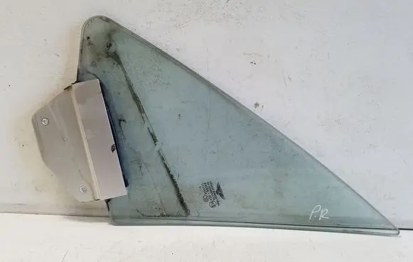 Bentley Continental Front vent window/glass (coupe) E2043R00368
