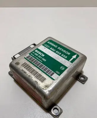 Audi A6 S6 C4 4A Airbag control unit/module 8A0959655 0285001085