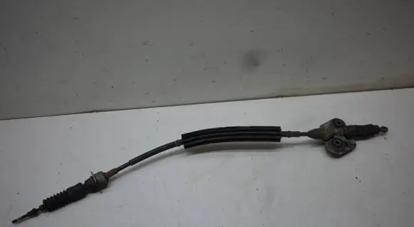 Subaru Outback (BS) Gear shift cable linkage 