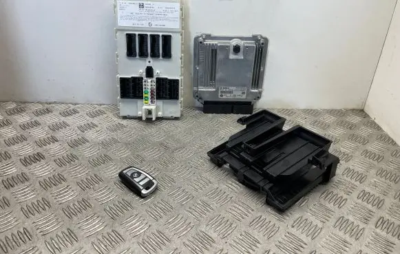Engine ECU kit and lock set