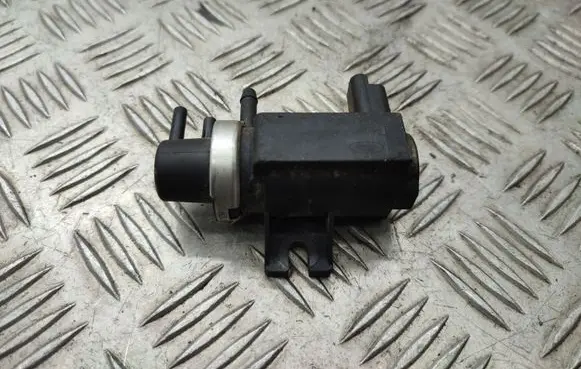 Peugeot 607 Turbo solenoid valve 4M509E882AA