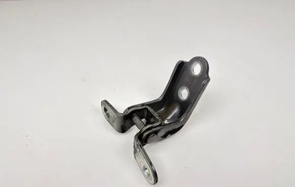 Hyundai i30 Rear door lower hinge
