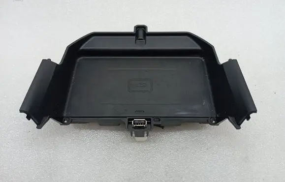 BMW M5 F90 Wireless charging module 6801509