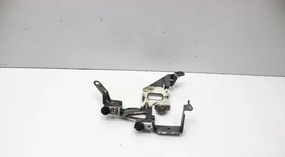 Porsche Panamera (970) Power steering pump mounting bracket 97034735104