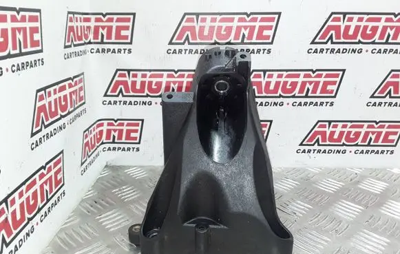 Mercedes-Benz S W222 Engine mounting bracket A27622319
