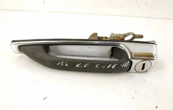 Mercedes-Benz 200 300 W123 Front door exterior handle 1237600759 A1237600759