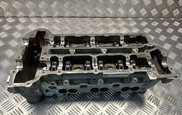 Mercedes-Benz Vito Viano W639 Engine head A6420100821