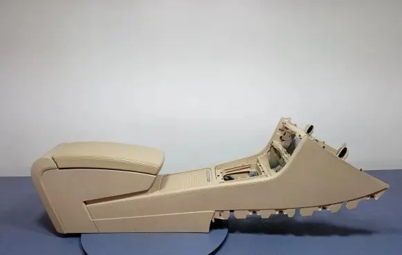 Volkswagen PASSAT CC Center console