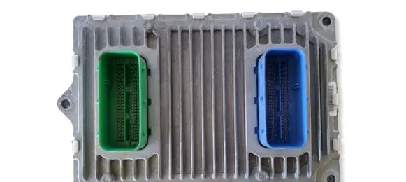 Chrysler 200 Engine control unit/module P05150993AC